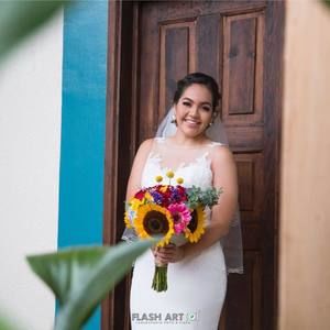 Meet your Posher, Elisa